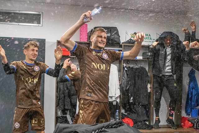 迪玛利亚优雅盘带演绎绿茵华尔兹